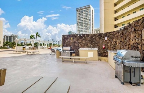 Waikiki Condominio | Diamond/Canal/mountain View Cozy condo in amazing Honolulu with AC, fitness room
