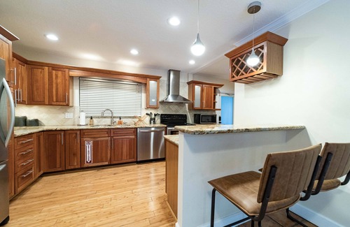 Central Fort Lauderdale Casa | DIAMOND ESTATES: FT LAUDERDALE - 4 QUEEN, 2 FULL, 2 FULL BATH, POOL & PATIO AREA