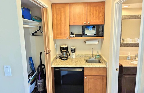 Diamond Head - Kapahulu - St. Louis Apartamento | Diamond Head Beach - Estudio Queen con balcón / vista al mar