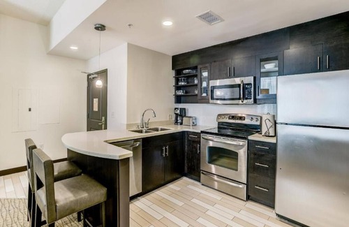 Northeast Virginia Beach Villa | Diamond Resorts Oceanaire Resort - 2 Bedroom Deluxe - Ocean Front Suite