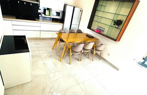 Phu My Hung Apartamento | Diamond Suite Star Hill Apartment