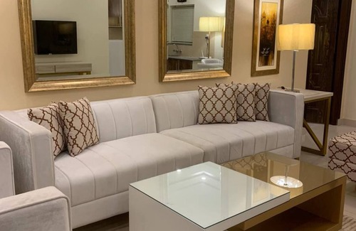 Bahria Town Apartamento | "diamount 1 Bedroom Apartment Designer Furnished Diamount-10"