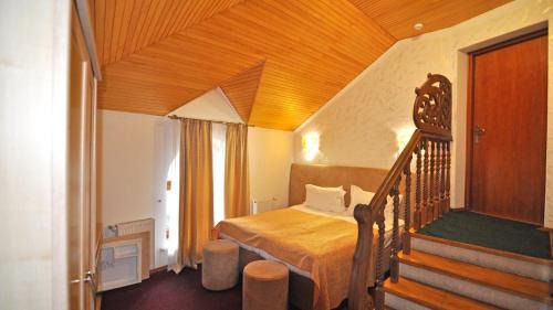Skhidnytsya Hotel | DiAnna