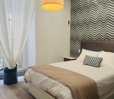 Barrio de La Latina Apartamento | Dianthus House