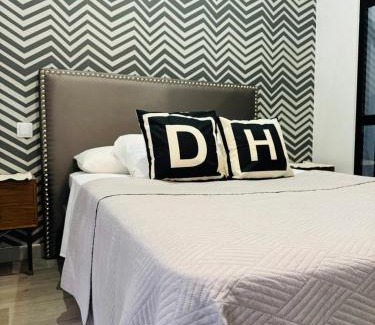 Barrio de La Latina Apartamento | Dianthus House
