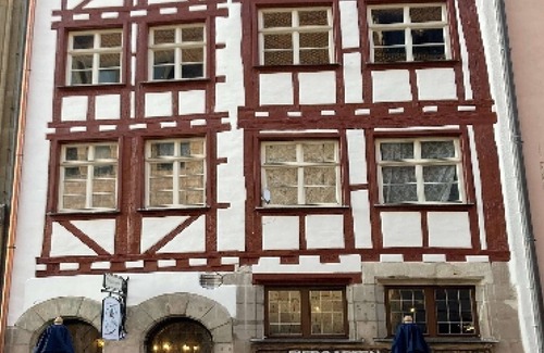 Nuremberg Old Town Apartamento | DIe Baumwolle. etsablishes 1430 one of the oldest houses in nuremberg