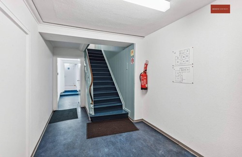 Bergdietikon Apartamento | Dietikon Apartment with Fully Equipped Kitchen