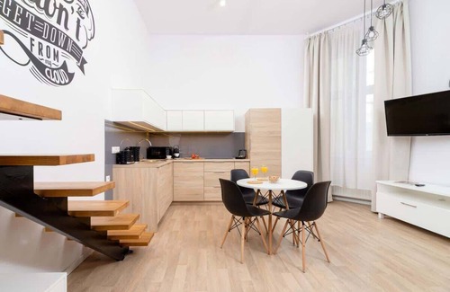 Stradom Apartamento | Dietla 66 | Studio for 4 Guests | Centre of Krakow