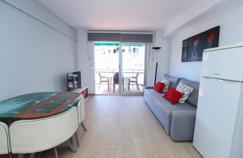 La Pineda Apartamento | DIFFERENTFLATS Dms