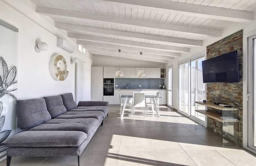Castromediano Apartamento | Dileo Penthouse With Whirlpool On the Terrace in the Heart of Salento