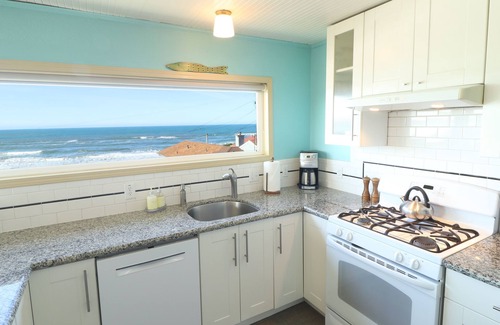 Dillon Beach Cabaña | Dillon Beach Cottage located steps from the beach
