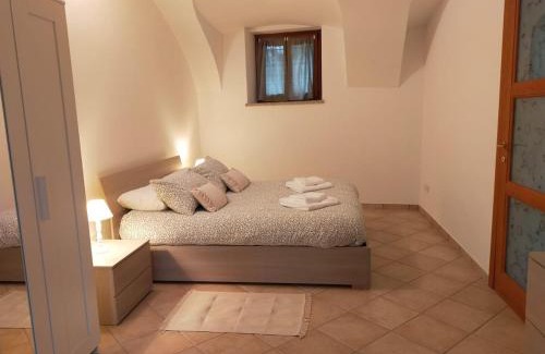 Ivrea Apartamento | Dimora 5 laghi -A due passi dal Lago Sirio