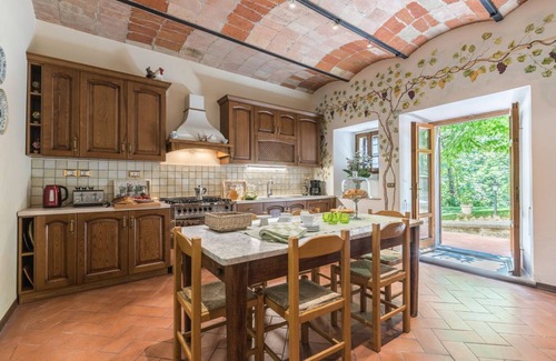 Ripoli Villa | Dimora Cardamini - Seis Habitaciones Villa, Capacidad 12