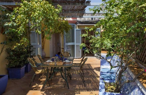 Naples City Centre Apartamento | Dimora dei Giganti - terraza típica napolitana