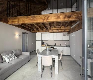 Adro Casa | Dimora Rosaspina