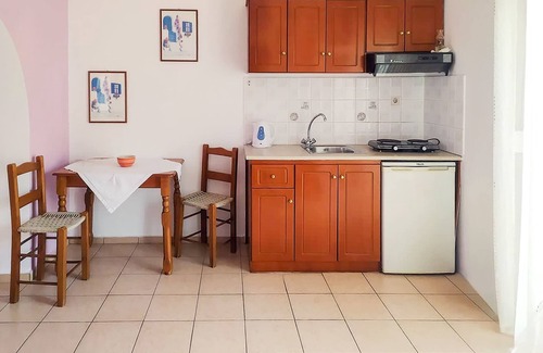 Patitiri Apartamento | Dina's Flowers - Alonnisos Summer Gem