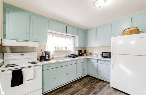 West Columbia Casa | Dine Outside! Patio & Grill - Adorable on Taylor
