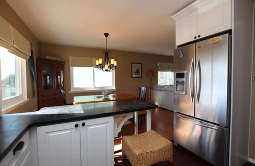 Slaughter Beach Casa | Direct Bay Front pet friendly home located in the quiet location of Slaughter Beach!