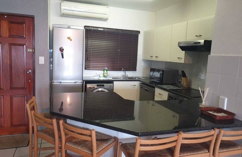 Umdloti Apartamento | direct beach front