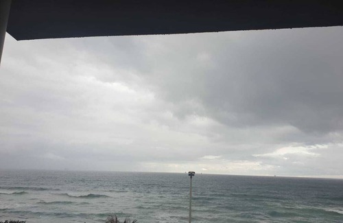 Umdloti Apartamento | direct beach front