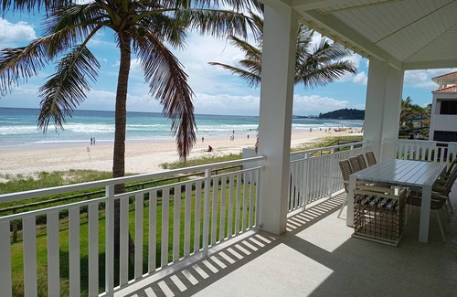 Palm Beach Casa | Absoluta casa frente al mar 3 niveles en Palm Beach
