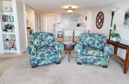 Litchfield by the Sea Condominio | Directo frente al mar en Litchfield por el mar. Raras 2 habitaciones y 2 porches frente al mar!