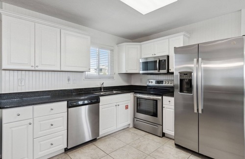 Fernandina Beach Casa | Direct Oceanfront | N Fletcher Beach House | All Rooms Oceanfront | Huge Deck | Bell's Retreat