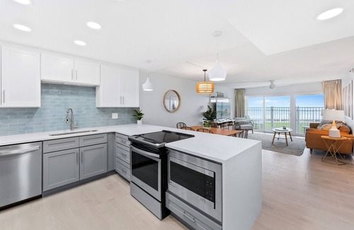 Satellite Beach Condominio | Direct Oceanfront - Planta baja con excelentes vistas