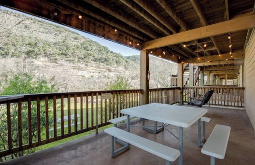 New Braunfels Casa | Frente al mar, vista al río en la Guadalupe. Hermosas vistas de los acantilados y el río.