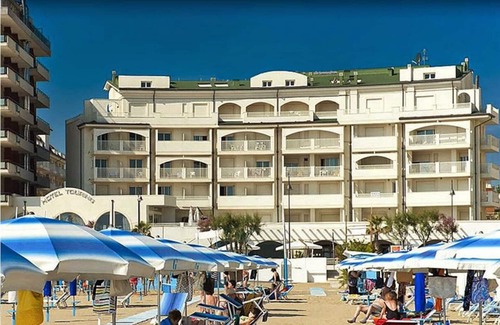 Rivazzurra Apartamento | Directly on Rimini's beach and Europe's most beautiful promenade Regina1