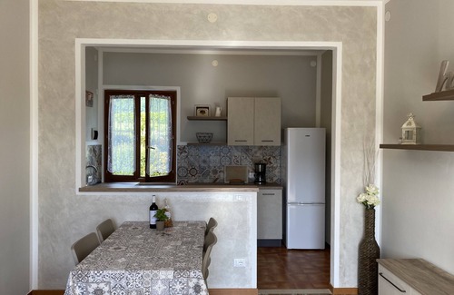 Idro Apartamento | DIRECTAMENTE EN LA PLAYA / LAGO, apartamento para hasta 4 personas, piscina y jardín, Villa Soghetta tipo S4