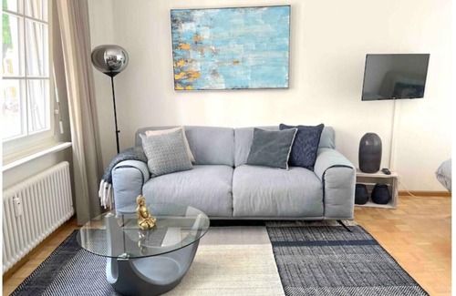 Basel City Centre Apartamento | Directly on the Rhine: 40 sqm - BLUE LOUNGE apartment