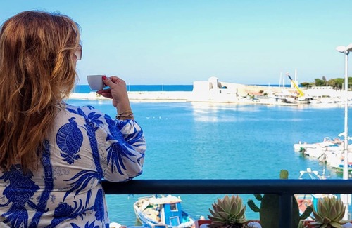 Trani Apartamento | DIRECTLY OVERLOOKING THE HARBOR A FEW METERS FROM THE CATHEDRAL