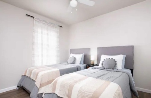 Amarillo Apartamento | *Discount* Comfy Beds, FAST Wifi, Near Route 66, Palo Duro Canyon, Downtown