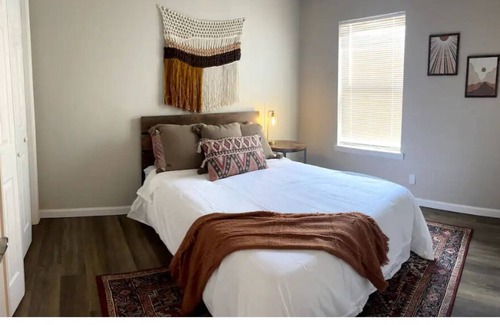 Amarillo Apartamento | *Discount* FAST WIFI & Centrally Located Apartment, Near the Historic Route 66