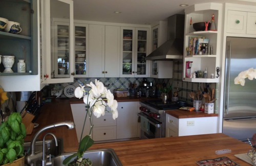 Alta Mesa Casa | DESCUENTO: Casa aislada de fantasía vista cerca de playas, ciudad, puerto. Mínimo de 30 días