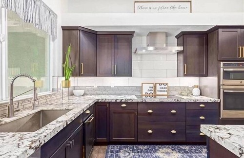 Mesa Casa | Desert Jewel: Luxury Oasis with Pool & Mini-Golf