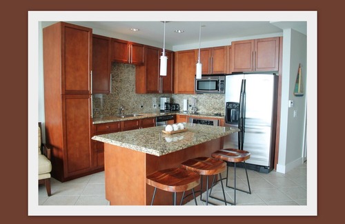 South Padre Island Condominio | Condominio frente al mar con impresionantes vistas a la playa, el océano y la piscina.