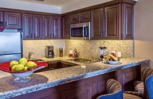Los Cangrejos II y III Apartamento | Discounted! Land’s End Master Suite & Grand Studio -sleeps 8. Open for 2024