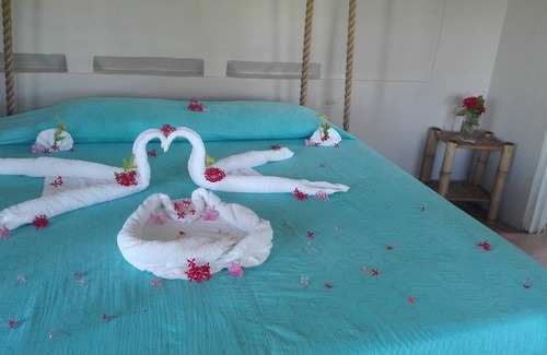 Robins Bay Villa | ¡Bolt Suite, Strawberry Fields juntos!