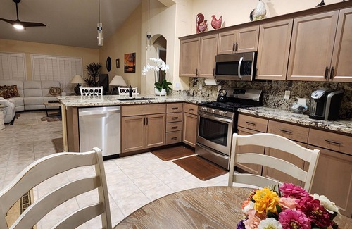 Palm Valley Casa | Hermosa casa en residencial Pebble Creek Golf Community - uso de carrito de golf incluido