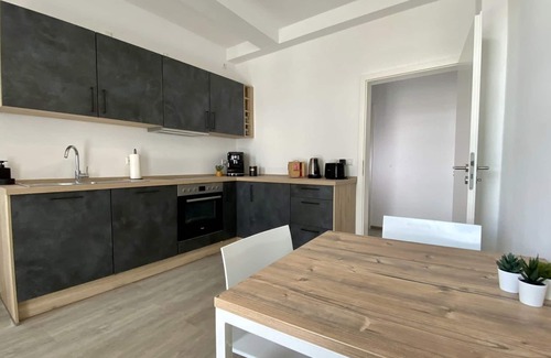 Eisenach Apartamento | fünf-Apartamento-Vista a la Ciudad-Baño Privado