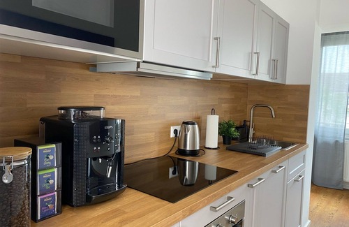 Eisenach Apartamento | Luisa-Apartamento-Vista al Jardín-Baño Privado