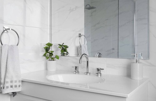 Bella Vista Casa | Discover a World of Comfort and Convenience in Our Independent Home!