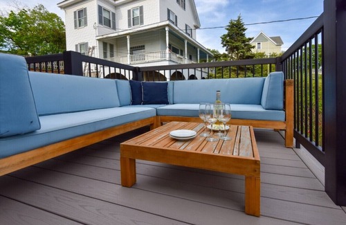 Boothbay Harbor Casa | Un elegante loft en el corazón de la costa de trabajo