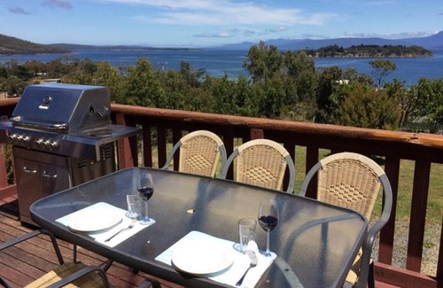 Alonnah Casa | Discover Bruny Island Holiday Accommodation