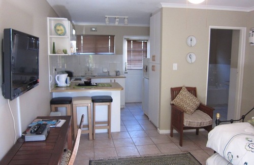 Parow North Apartamento | Discover Cape Town - a Home from home