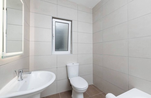Qawra Apartamento | Discover contemporary luxury in the heart of San Paul’s Bay