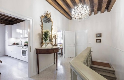 Castello Apartamento | Discover Luxurious 4-Bedroom Apartment Blending Antique Charm with Modern Chic