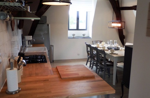 Brion Apartamento | Descubre el Valle del Loira ... y duerme en el Loira Château: Suite en La Mothaye